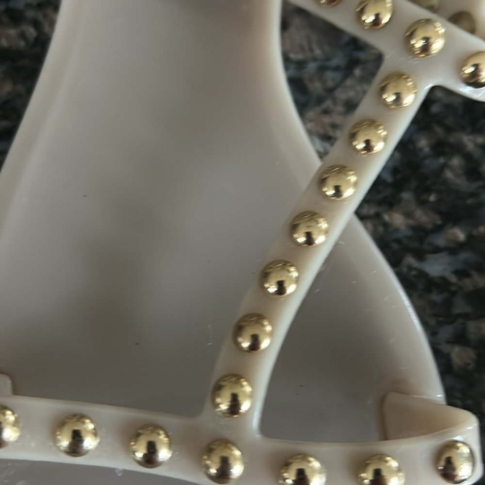 GIVENCHY SANDALS JELLY BEIGE W GILD STUDS T STRAP SLIP ON SIZE 38 - Picture 3 of 6